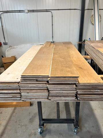 Te koop eiken multiplank vloer 24cm breed, 18mm dik +-/25m2 beschikbaar voor biedingen