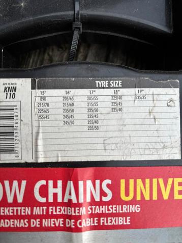 Nieuwe Sneeuwkettingen - Zie Foto voor Maat! beschikbaar voor biedingen