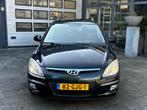 Hyundai I30 CW 1.6i Dynamic | Elek-Pakket | Airco | NW APK, 1591 cc, 4 cilinders, Zwart, Origineel Nederlands