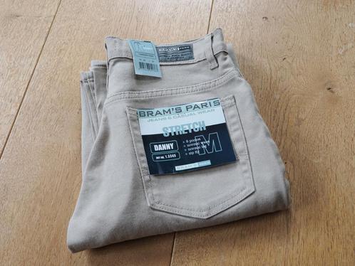 Bram's Paris - Danny stretch Sand (maat 29W, 32L), Kleding | Heren, Broeken en Pantalons, Nieuw, Maat 46 (S) of kleiner, Beige