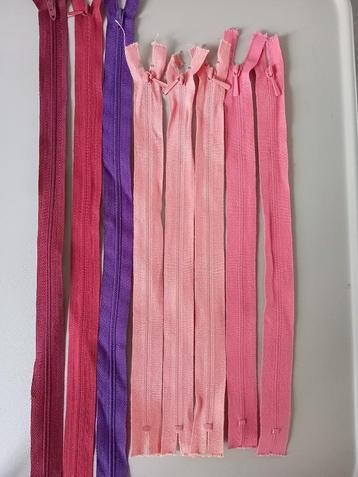 8 diverse katoenen Ritsen beschikbaar voor biedingen