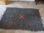 Antiek groot worteldoek, 185 x 120 cm.