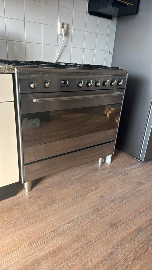Smeg 6 pits Gasfornuiz/Oven 90cm, Witgoed en Apparatuur, Fornuizen, Zo goed als nieuw, Vrijstaand, Gas, 5 kookzones of meer, 90 tot 95 cm