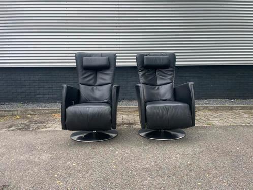 Twee zwarte leren relax fauteuils / relax stoelen, Huis en Inrichting, Fauteuils, Ophalen