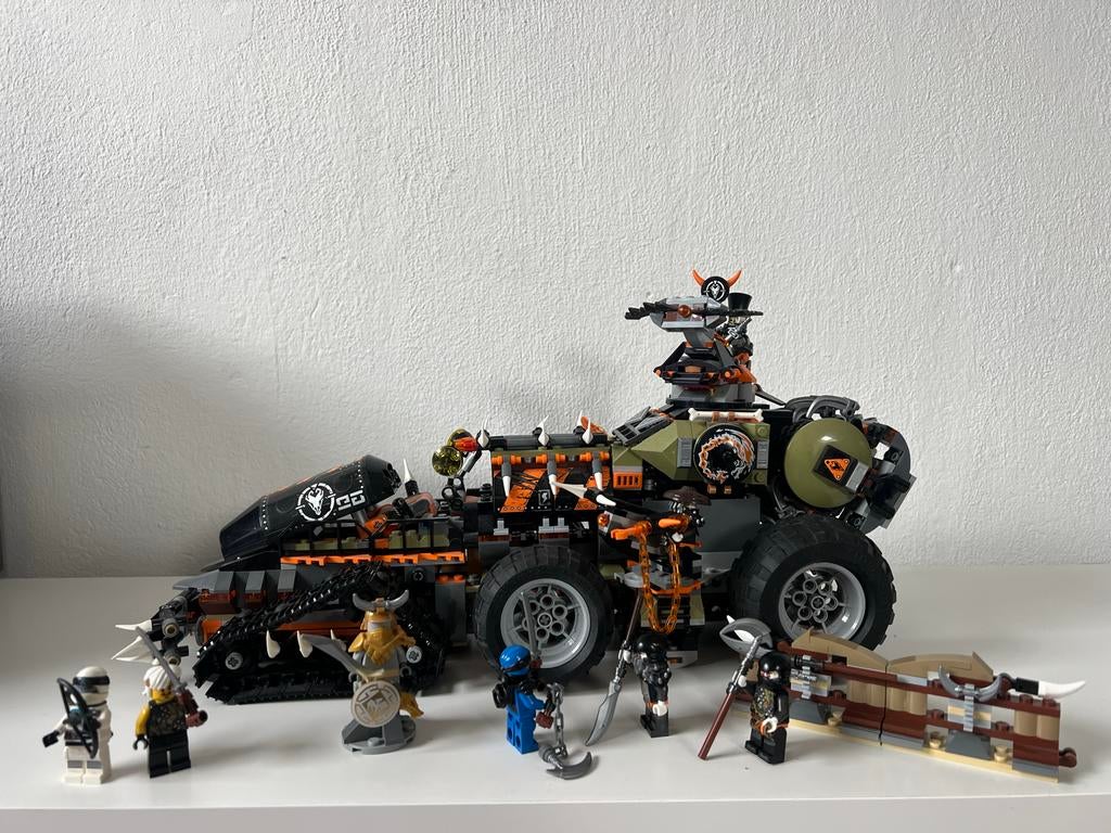 LEGO Ninjago 70654 Dieselnaut Tank - Zeldzaam!, Kinderen en Baby's, Speelgoed | Duplo en Lego, Ophalen of Verzenden, Gebruikt