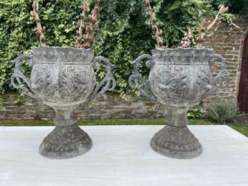 Bijzondere Tuinvazen 19e eeuws Aluminium Frans beschikbaar voor biedingen