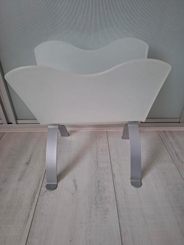 Krantenbak vintage Ikea nog heel mooi - afbeelding 1