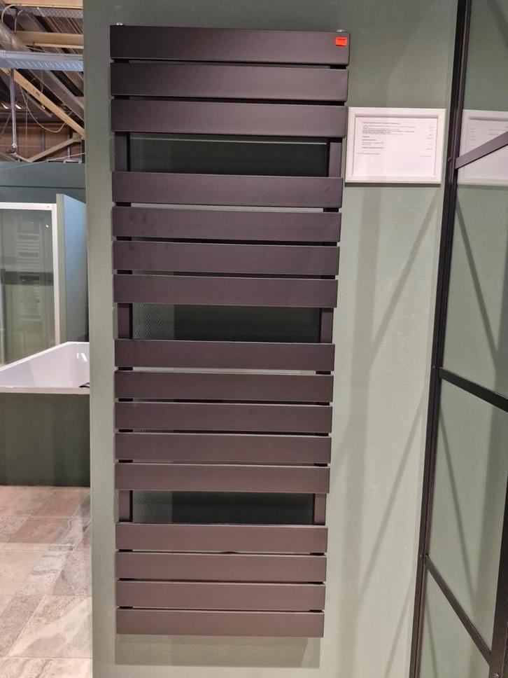 Radiator HSK 550 x 1520 mm mat zwart, Doe-het-zelf en Verbouw, Verwarming en Radiatoren, Nieuw, Radiator, 800 watt of meer, 30 tot 80 cm