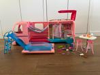 Barbiecamper met veel accessoires., Kinderen en Baby's, Speelgoed | Poppen, Ophalen of Verzenden, Gebruikt, Barbie