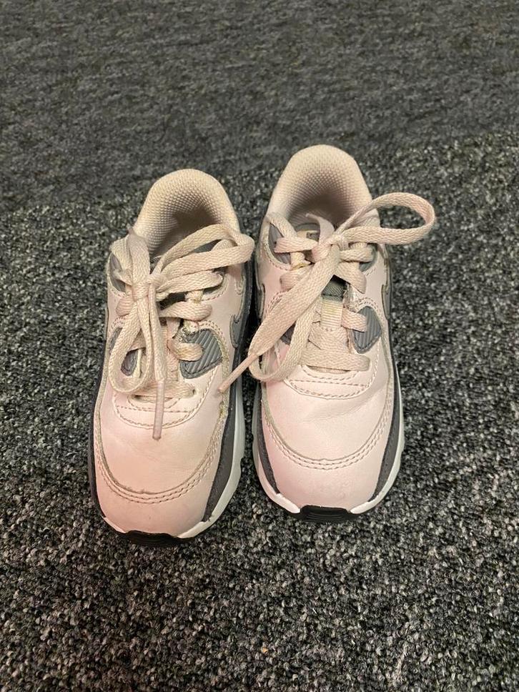 Nike air max maat 23,5, Kinderen en Baby's, Babykleding | Schoentjes en Sokjes, Zo goed als nieuw, Meisje, Schoentjes, Ophalen of Verzenden