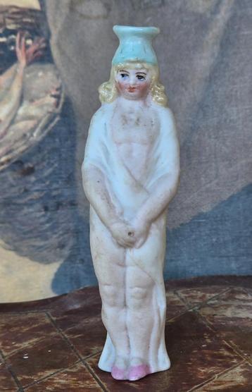 Antiek 1890 Duits porselein Erotische lady parfum flesjes  beschikbaar voor biedingen