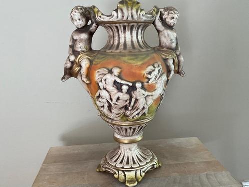 Antieke Capodimonte vaas decor putt’s,nymphen en paard, Antiek en Kunst, Antiek | Vazen, Verzenden