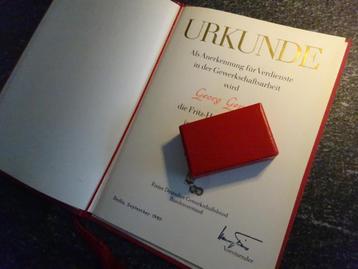 DDR: FDGB  Friz Heckert medaille brons beschikbaar voor biedingen