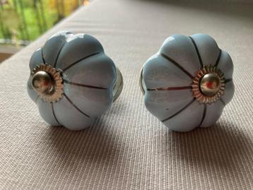 Set prachtige knopjes beschikbaar voor biedingen