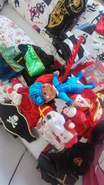 Een zak vol verkleedkleding, piratenpak etc. Bijna gratis., Kinderen en Baby's, Ophalen, Zo goed als nieuw, Jongen of Meisje