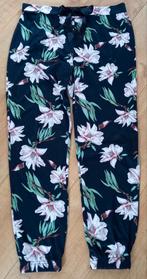 pyjamabroek met bloemen maat M, Kruidvat, Ophalen of Verzenden, Gedragen, Maat 38/40 (M)