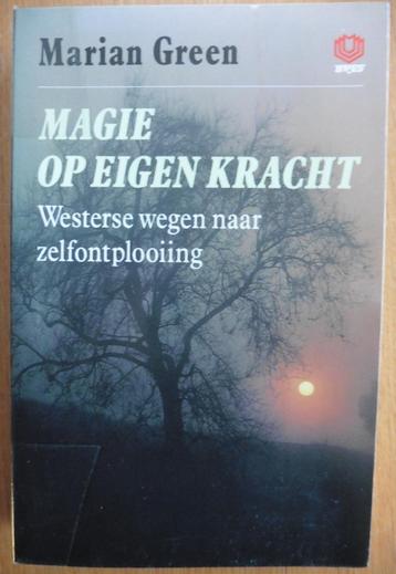 Magie op eigen kracht - Marian Green  beschikbaar voor biedingen