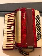Scala Toetsaccordeon - Mooie Rode Kleur, Gebruikt, Met riemen, Overige formaten, Toetsaccordeon