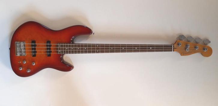 Fender Jazz Bass 24 DeLuxe, Muziek en Instrumenten, Snaarinstrumenten | Gitaren | Bas, Zo goed als nieuw, Elektrisch, Ophalen