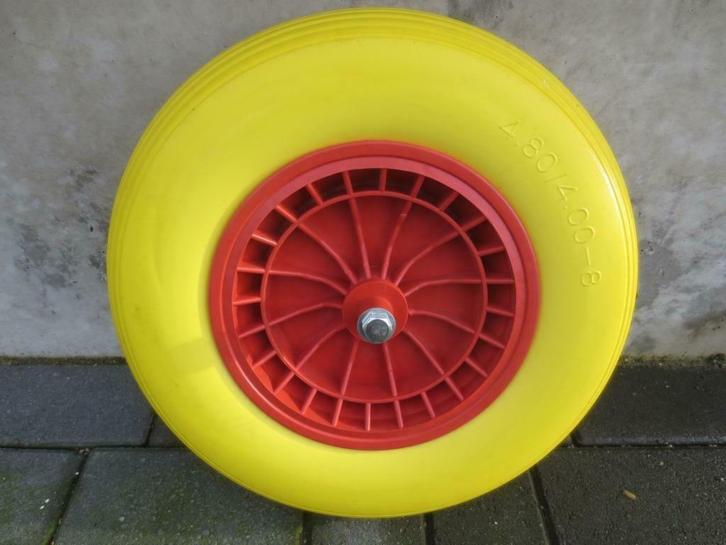 Gelagerde kruiwagenwielen met binnenband, Doe-het-zelf en Verbouw, Transportwagens, Nieuw, Overige typen, Ophalen