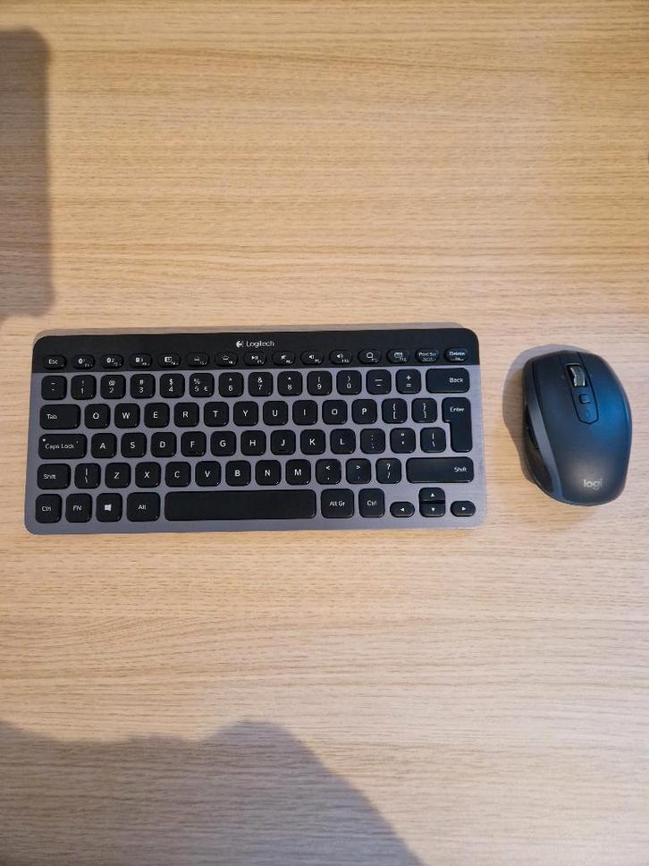 Logitech draadloze toetsenbord en muis set, Computers en Software, Toetsenborden, Gebruikt, Qwerty, Draadloos, Ergonomisch, Toetsenbord en muis-set