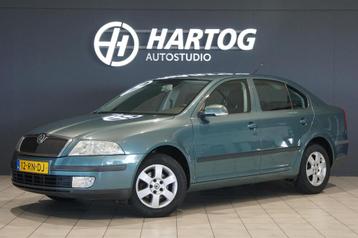 Skoda Octavia 1.6 Ambiente *NIEUWE BANDEN* + TREKHAAK / CRUI beschikbaar voor biedingen