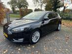 Ford Focus 1.0 First Edition | Trekhaak| PDC| NAVI| Cruise, 65 €/maand, Gebruikt, Lichtsensor, Zwart