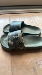 Slippers maat 31-32, Overige typen, Ophalen of Verzenden, Zo goed als nieuw, Jongen