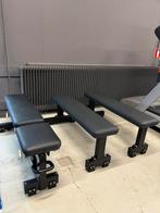 Technogym Pure Strength flat & adjustable benches, als nieuw, Sport en Fitness, Fitnessmaterialen, Fitnessbank, Ophalen of Verzenden