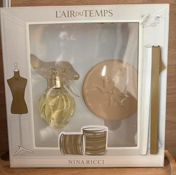 Nina Ricci L’air du Temps geschenkset 30ml edt & zeep beschikbaar voor biedingen