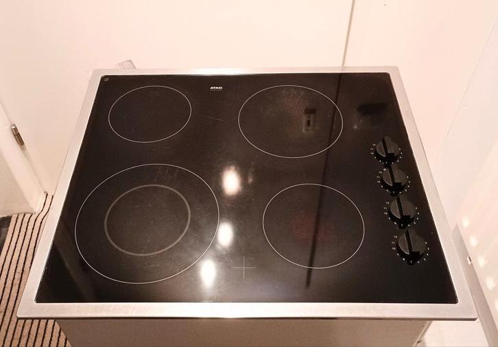 Atag inbouw keramische kookplaat Model HL6271EUU Typ SVK65ES, Witgoed en Apparatuur, Kookplaten, Gebruikt, Inbouw, Keramisch, 4 kookzones