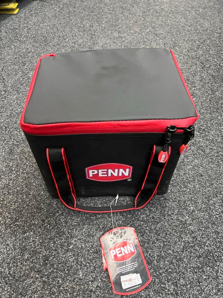 Nieuwe Penn Kunstaas Tas, Watersport en Boten, Hengelsport | Roofvissen, Nieuw, Overige typen, Ophalen