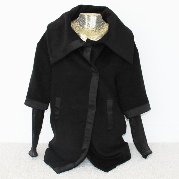 Mooie Compagnia Italiana Jas (M) € 55,-, Kleding | Dames, Jassen | Winter, Zo goed als nieuw, Maat 38/40 (M), Zwart, Ophalen of Verzenden