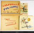 4 Voetbalplaatjes albums o.a. Met Mars langs de sportvelden, Ophalen of Verzenden, Gelezen