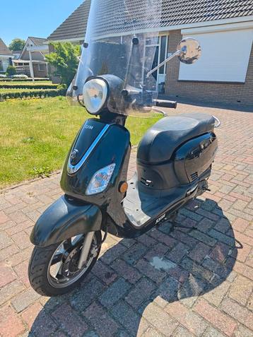 Sym fiddle 3 2014 brom opknapper 15k km beschikbaar voor biedingen