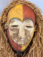 250904 Afrikaans Galoa masker met Raffia uit Gabon, Ophalen of Verzenden