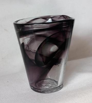 Ulrica Hydman-Vallien voor Kosta Boda ''Mine' Drinkglas beschikbaar voor biedingen