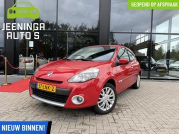 Renault Clio 1.2 TCe Sélection Business beschikbaar voor biedingen