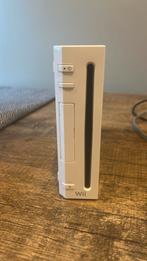 Nintendo wii met toebehorende kabels, Spelcomputers en Games, Ophalen of Verzenden, Zo goed als nieuw, Zonder controller
