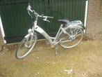 batavus fiets met accu en accu oplader, Fietsen en Brommers, Fietsaccessoires | Fietsaccu's, Ophalen, Gebruikt