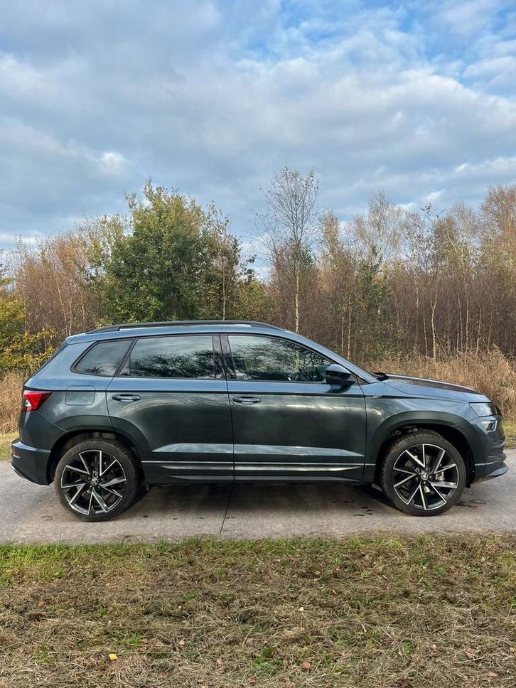 Skoda Karoq 1.5 TSI ACT Sportline Business 150pk 2022 Grijs, Auto's, Skoda, Particulier, ABS, Achteruitrijcamera, Adaptive Cruise Control