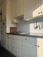 Rechte keuken met composiet blad en apparatuur, Huis en Inrichting, Keuken | Complete keukens, Ophalen, Gebruikt, Wit, Hoekkeuken