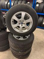 Volvo XC60 17 inch winterbanden 5 mm 235 65 17, Auto-onderdelen, Banden en Velgen, Ophalen, Banden en Velgen, 17 inch, Winterbanden