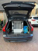 Trixie XL reisbench voor oa volvo v60-II, Dieren en Toebehoren, Hondenhokken, Ophalen, Zo goed als nieuw