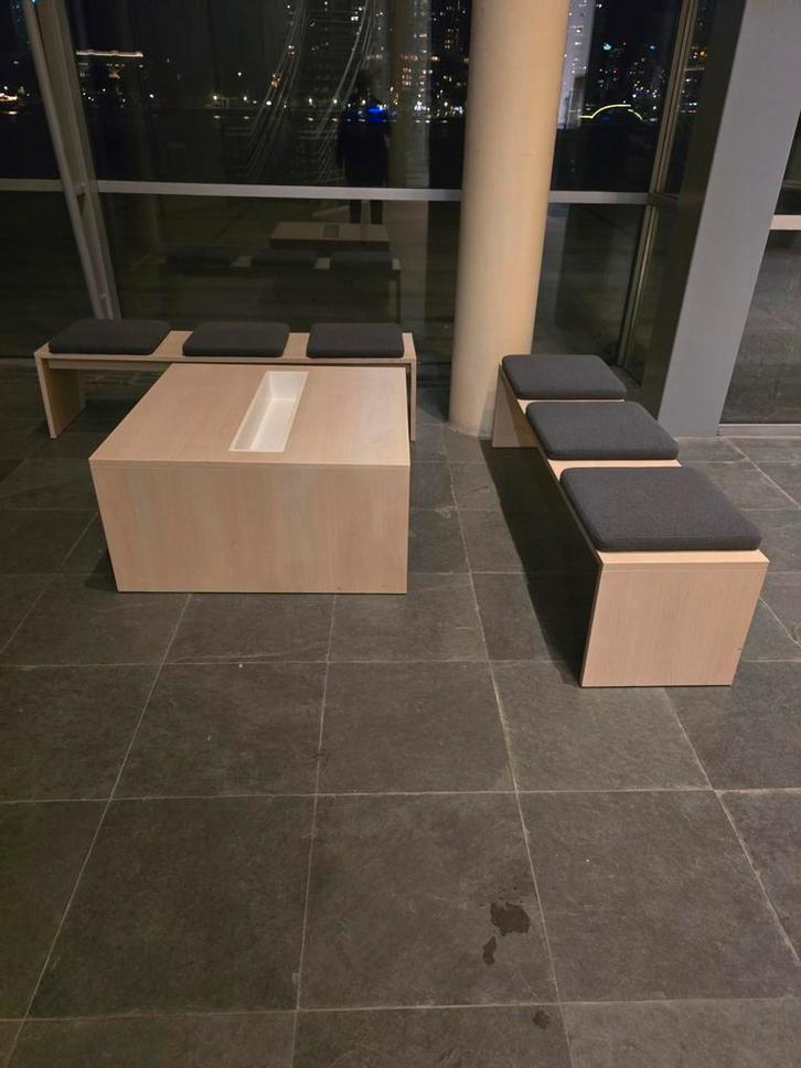 Moderne Lounge Set met Tafel en Banken, Antiek en Kunst, Antiek | Meubels | Stoelen en Banken, Ophalen