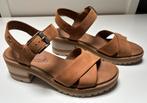 Timberland sandalen bruin maat 40 in goede conditie., Ophalen of Verzenden, Gedragen, Bruin, Sandalen of Muiltjes