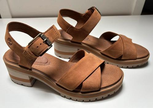 Timberland sandalen bruin maat 40 in goede conditie., Kleding | Dames, Schoenen, Gedragen, Sandalen of Muiltjes, Bruin, Ophalen of Verzenden