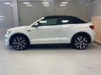 Volkswagen T-Roc Cabrio 1.5 TSI R-Line 150 PK AUTOMAAT | NAV, Auto's, Volkswagen, 15 km/l, Euro 6, 4 cilinders, Wit