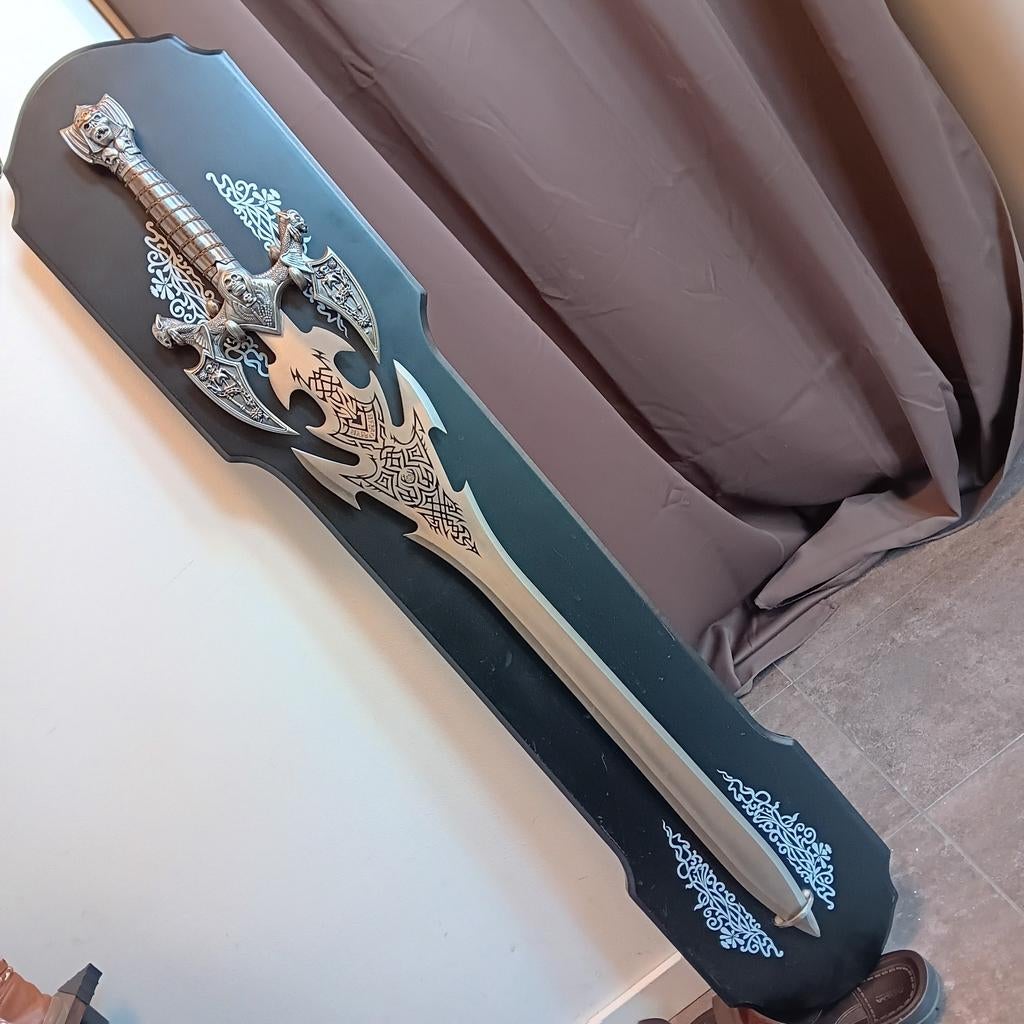 Decoratie zwaard, Ophalen