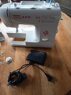 Uit Erfenis Dorina naaimachine zie foto,s, Hobby en Vrije tijd, Naaimachines en Toebehoren, Ophalen of Verzenden, Zo goed als nieuw